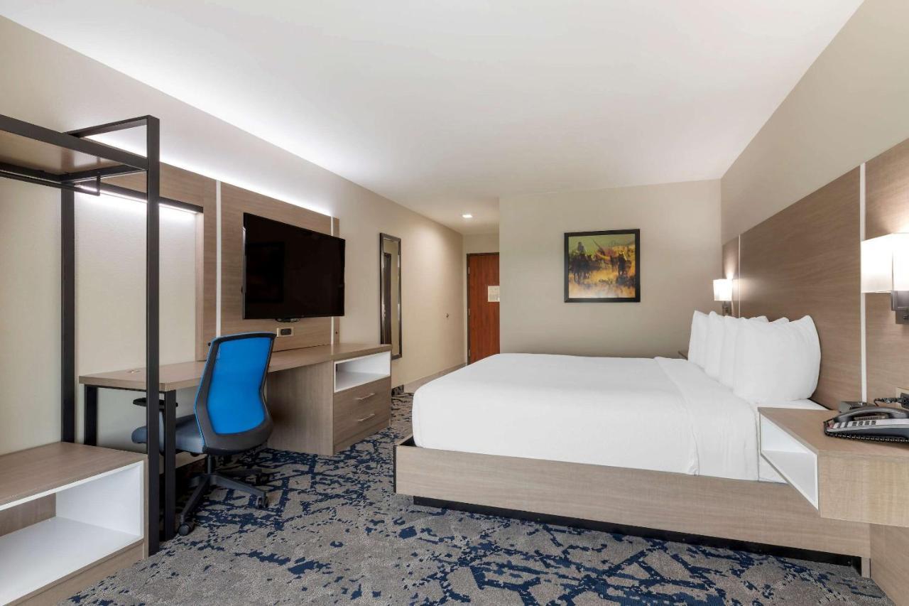 Comfort Inn & Suites Muskogee Bagian luar foto