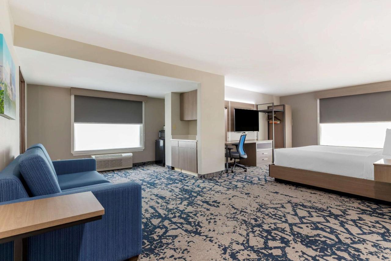 Comfort Inn & Suites Muskogee Bagian luar foto